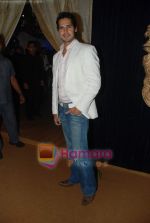 Dino Morea on Day 2 of HDIL-1 on 7th Oct 2010 (242).JPG